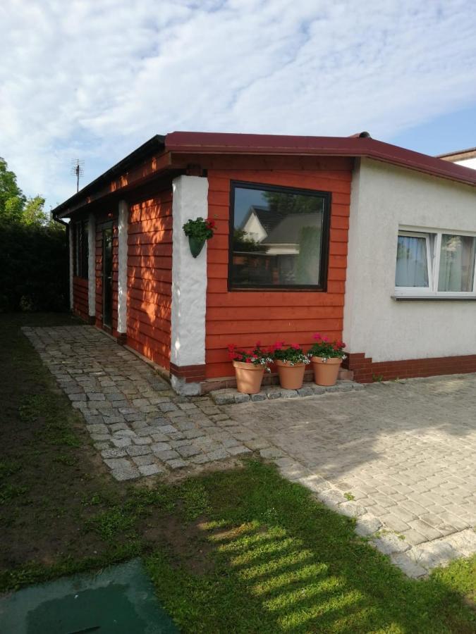 Malwa Apartamento Jeezierzany Exterior foto